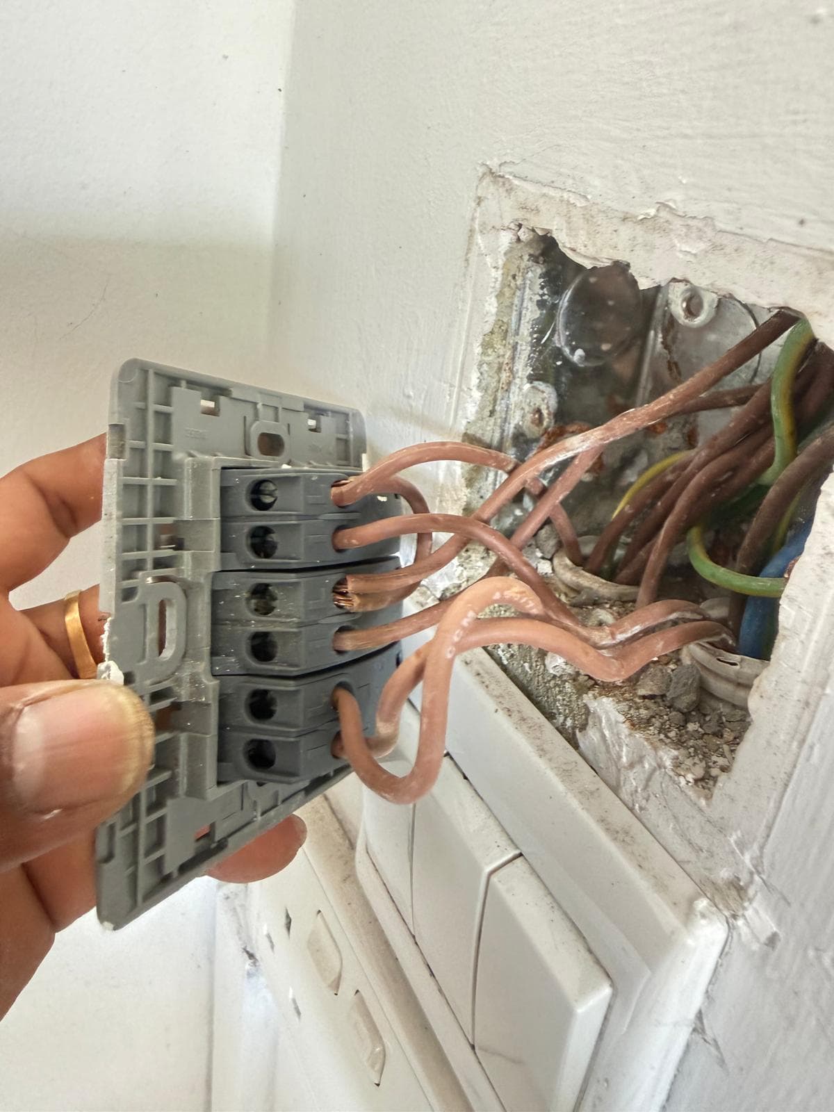 Power Socket Installation
